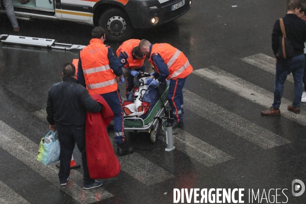 Accident de scooter , rue de vaugirard paris