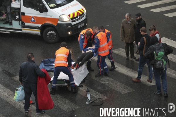 Accident de scooter , rue de vaugirard paris
