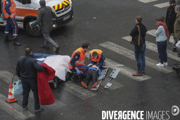 Accident de scooter , rue de vaugirard paris