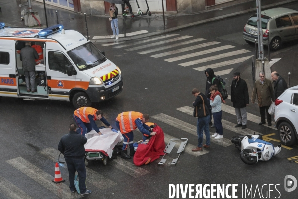 Accident de scooter , rue de vaugirard paris