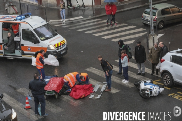 Accident de scooter , rue de vaugirard paris