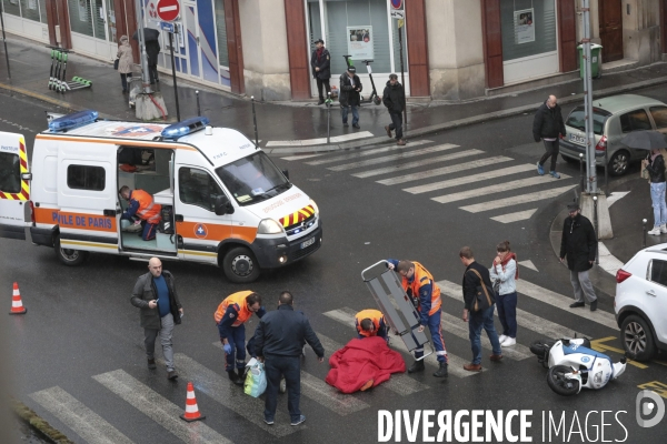 Accident de scooter , rue de vaugirard paris