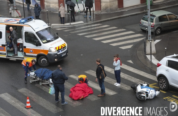 Accident de scooter , rue de vaugirard paris