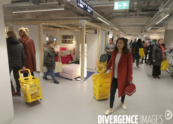 Ikea ouvre son premier magasin a paris