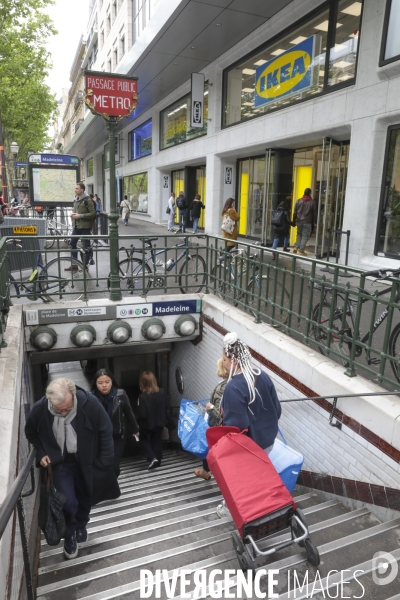 Ikea ouvre son premier magasin a paris
