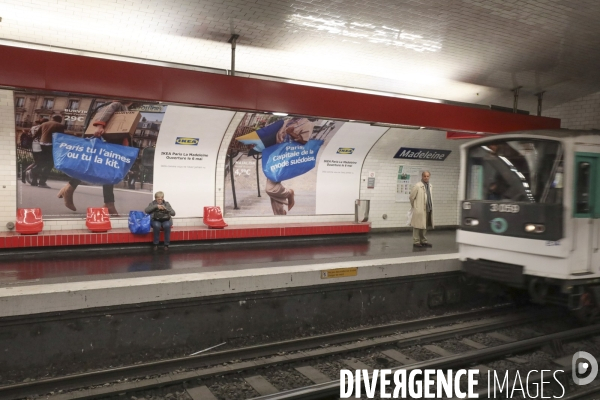 Ikea investit le metro parisien  a madeleine