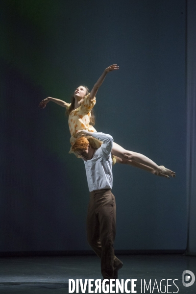 IOLANTA - CASSE-NOISETTE troisième partie CASSE-NOISETTE - Pas de deux et variations - Sidi Larbi Cherkaoui