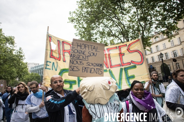 Manifestation à Paris pour la fonction publique