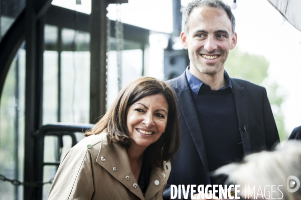 Anne Hidalgo et Raphaël Glucksmann à la rencontre des Parisiens.