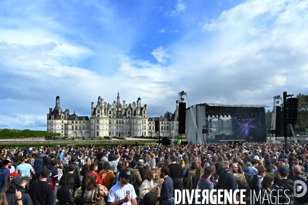 Festival électro de Chambord en partenariat avec Cercle, producteur de concerts dans des lieux prestigieux. 20.000 personnes réunies pendant 12 heures de concert face au château.