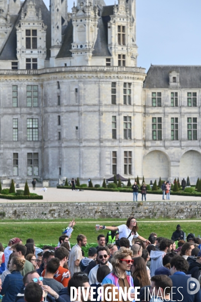 Festival électro de Chambord en partenariat avec Cercle, producteur de concerts dans des lieux prestigieux. 20.000 personnes réunies pendant 12 heures de concert face au château.