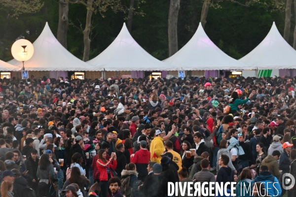 Festival électro de Chambord en partenariat avec Cercle, producteur de concerts dans des lieux prestigieux. 20.000 personnes réunies pendant 12 heures de concert face au château.