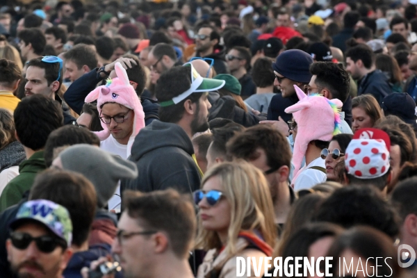 Festival électro de Chambord en partenariat avec Cercle, producteur de concerts dans des lieux prestigieux. 20.000 personnes réunies pendant 12 heures de concert face au château.