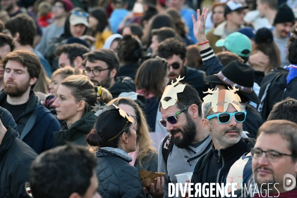 Festival électro de Chambord en partenariat avec Cercle, producteur de concerts dans des lieux prestigieux. 20.000 personnes réunies pendant 12 heures de concert face au château.