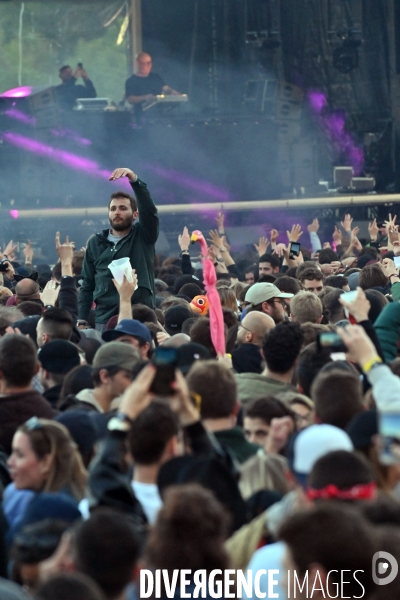 Festival électro de Chambord en partenariat avec Cercle, producteur de concerts dans des lieux prestigieux. 20.000 personnes réunies pendant 12 heures de concert face au château.