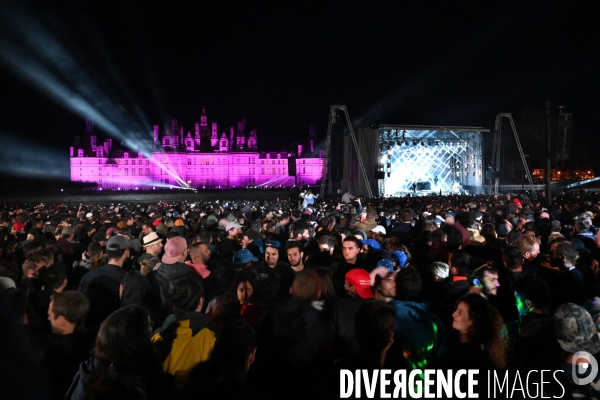 Festival électro de Chambord en partenariat avec Cercle, producteur de concerts dans des lieux prestigieux. 20.000 personnes réunies pendant 12 heures de concert face au château.