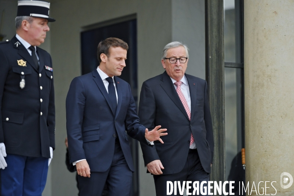 Emmanuel Macron reçoit Jean Claude Juncker