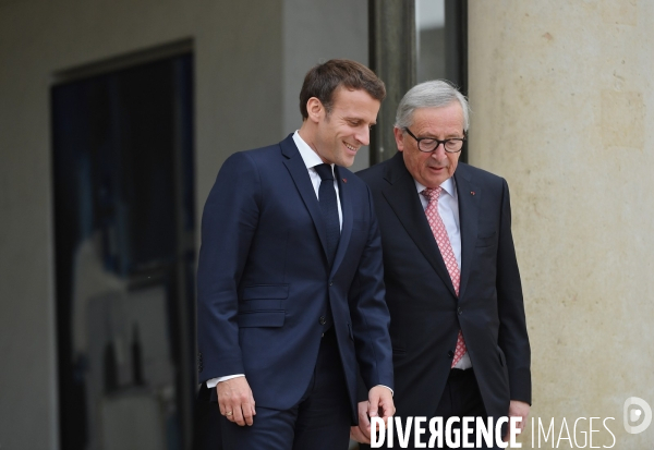 Emmanuel Macron reçoit Jean Claude Juncker