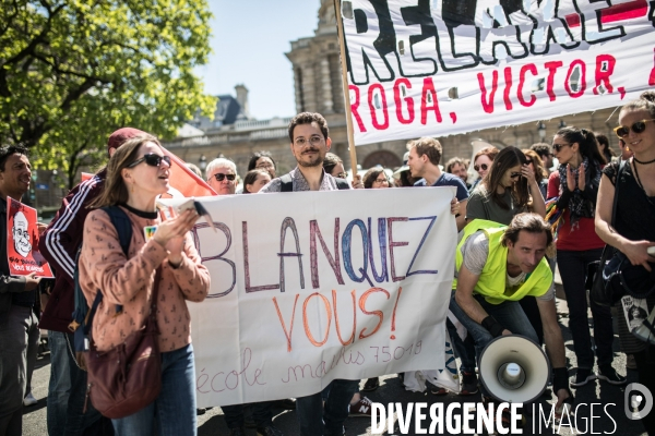 Rassemblement face au sénat contre la loi Blanquer