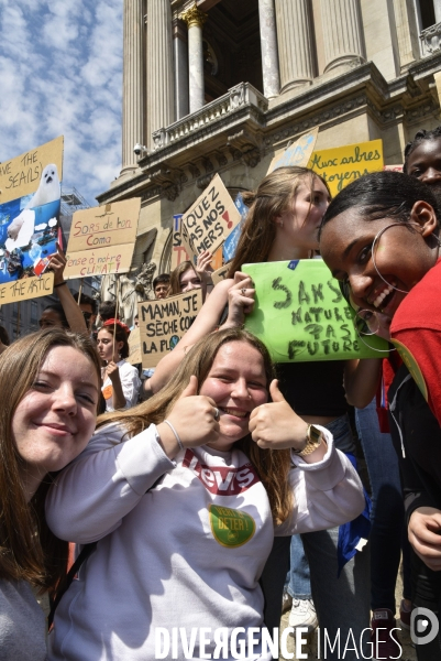 Greve mondiale pour le climat, étudiants et scolaires. Global strike for the climate with youth