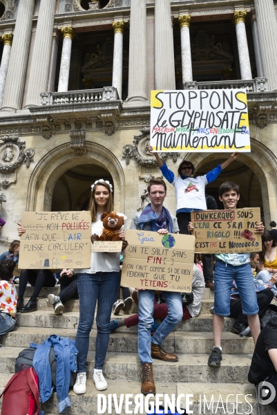 Greve mondiale pour le climat, étudiants et scolaires. Global strike for the climate with youth