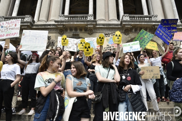 Greve mondiale pour le climat, étudiants et scolaires. Global strike for the climate with youth