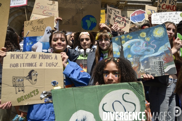 Greve mondiale pour le climat, étudiants et scolaires. Global strike for the climate with youth