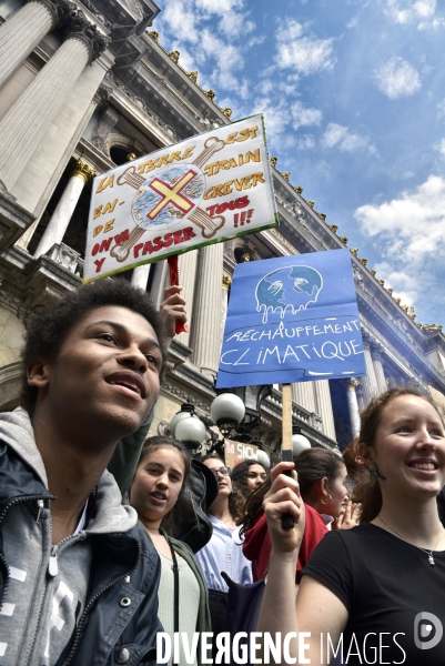 Greve mondiale pour le climat, étudiants et scolaires. Global strike for the climate with youth