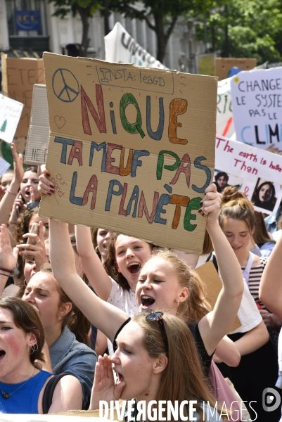 Greve mondiale pour le climat, étudiants et scolaires. Global strike for the climate with youth