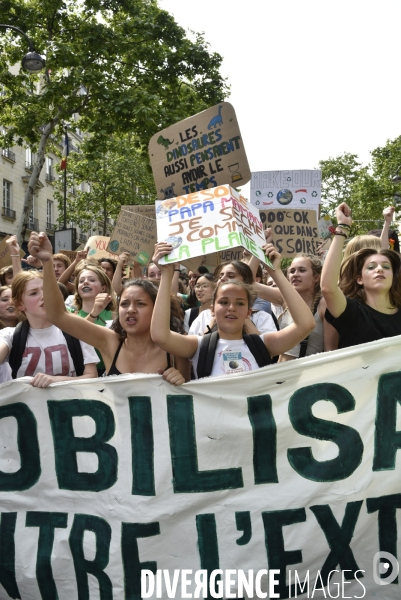 Greve mondiale pour le climat, étudiants et scolaires. Global strike for the climate with youth