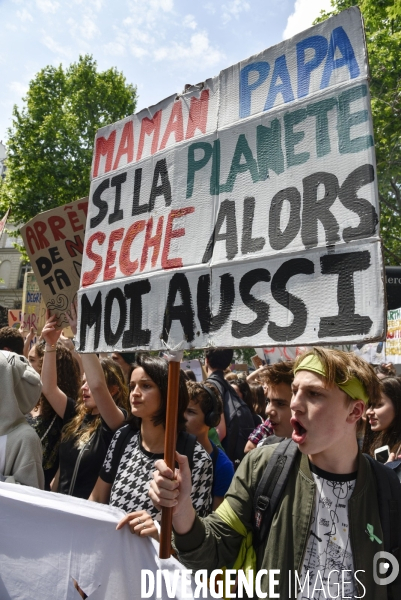 Greve mondiale pour le climat, étudiants et scolaires. Global strike for the climate with youth