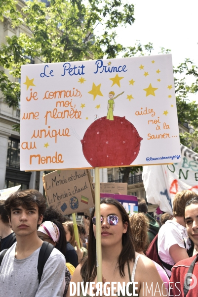 Greve mondiale pour le climat, étudiants et scolaires. Global strike for the climate with youth