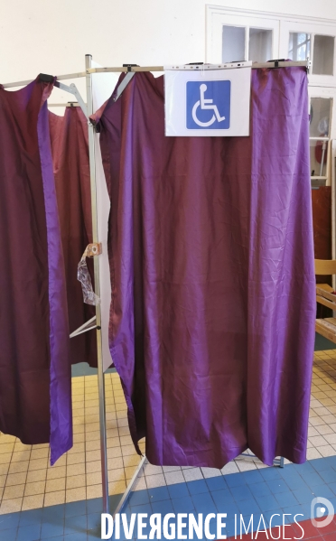 Elections europeennes, bureau de vote paris xv