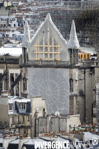 Vues de Paris, au dessus des toits.