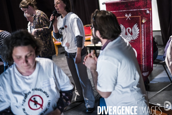 Mobilisation pour contester la fermeture de plusieurs maternités.
