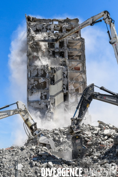 Programme national de renouvellement urbain demolition de la tour Plein Ciel à Valence