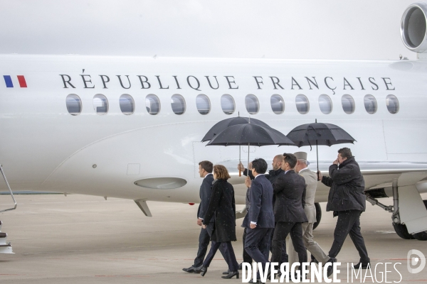 Arrivée des trois ex-otages français libérés dans le nord du Burkina Faso