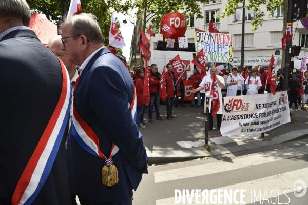 Greve nationale des hopitaux  il y a urgence , rassemblement pour la défense de l hopital public.