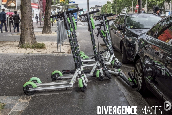 Trottinettes à Paris