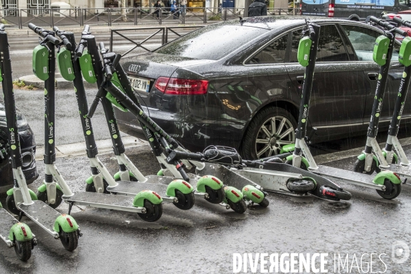 Trottinettes à Paris