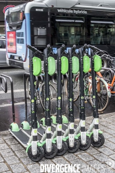 Trottinettes à Paris