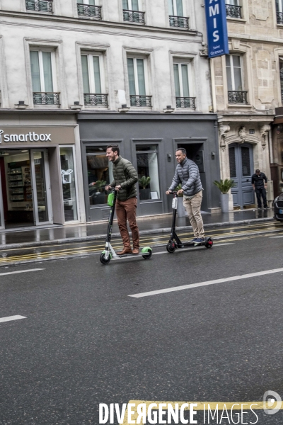 Trottinettes à Paris