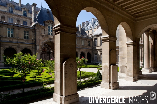 MUSEE CARNAVALET - Histoire de la ville de Paris.