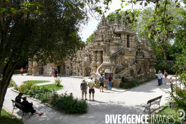 Le Palais idéal du facteur Cheval