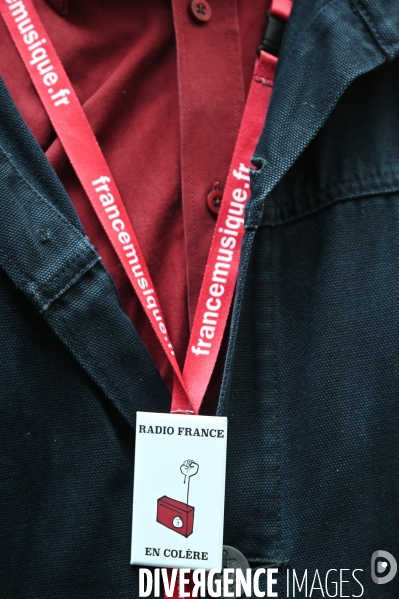 Grève et manifestation à Radio France