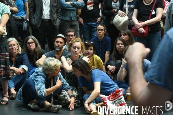 Grève et manifestation à Radio France