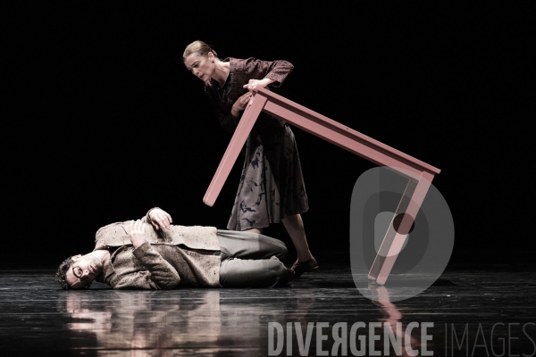 Another Place / Mats Ek / Ballet de l Opéra national de Paris