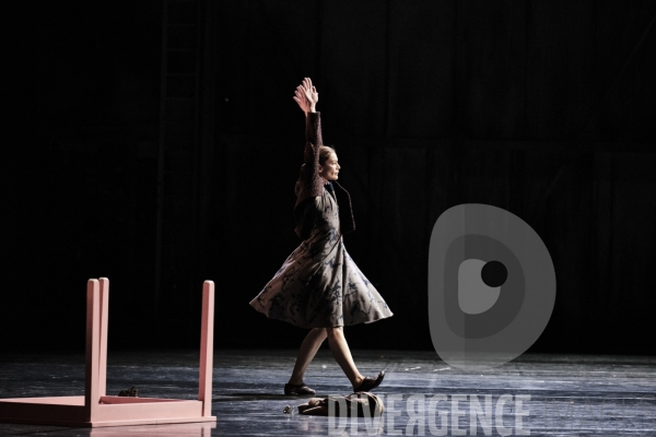 Another Place / Mats Ek / Ballet de l Opéra national de Paris