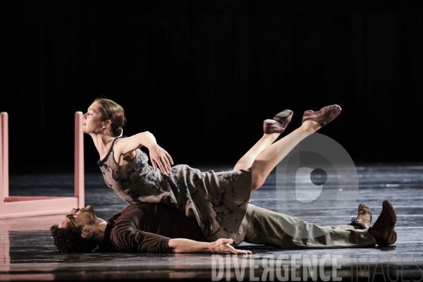 Another Place / Mats Ek / Ballet de l Opéra national de Paris