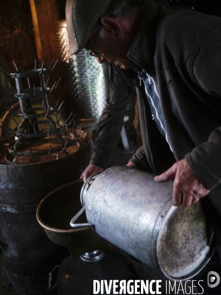 Mr Jacques Serre,distillateur de cru ambulant